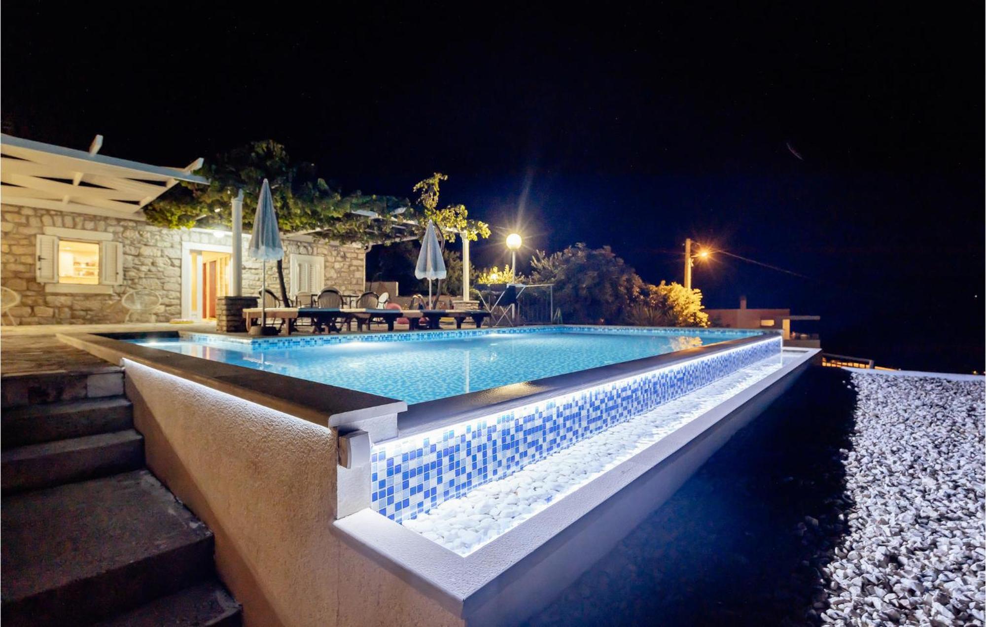 Amazing Home In Herceg Novi With House Sea View 외부 사진